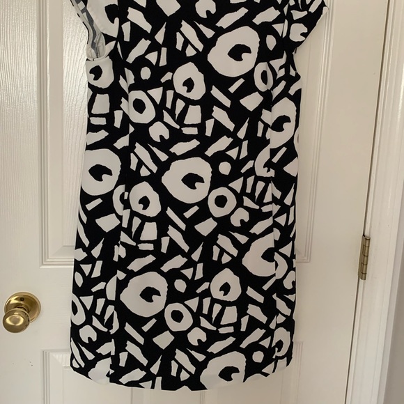 Loft dress - Picture 2 of 3